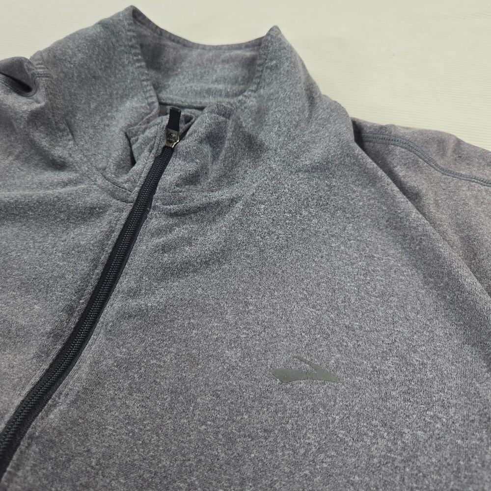 Brooks 1/4 Zip Long Sleeve Equilibrium Pullover Running Shirt in Grey Size Large